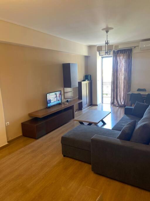 Luxury Apartment In นาฟปาคตอส ภายนอก รูปภาพ