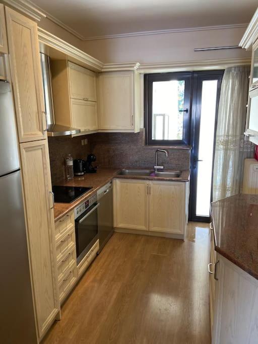 Luxury Apartment In นาฟปาคตอส ภายนอก รูปภาพ