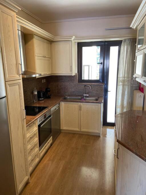 Luxury Apartment In นาฟปาคตอส ภายนอก รูปภาพ